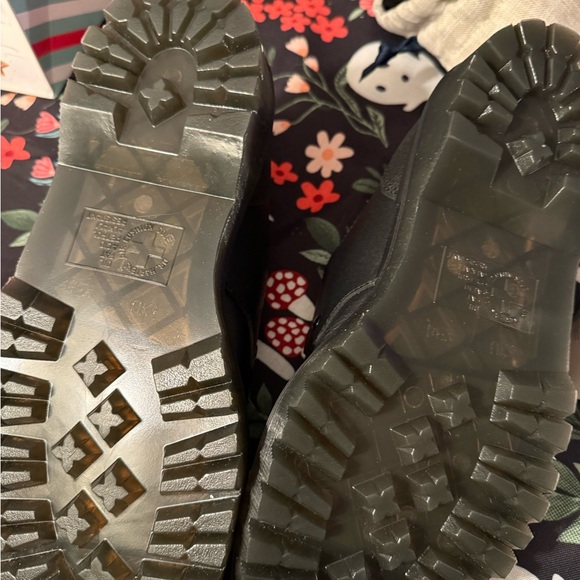 NWOT INDICA II BEX
Tech Strap Mary Jane Shoes size 9 US women - Picture 2 of 2